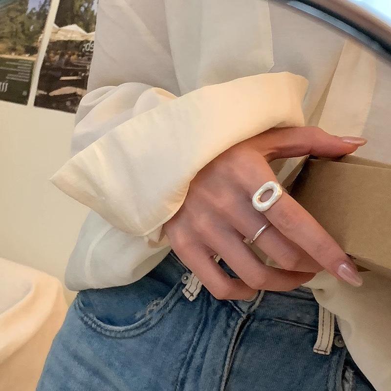 Classy Contemporary And Korean Inspired Ring For Women With A Chic Geometric Open Design Circle