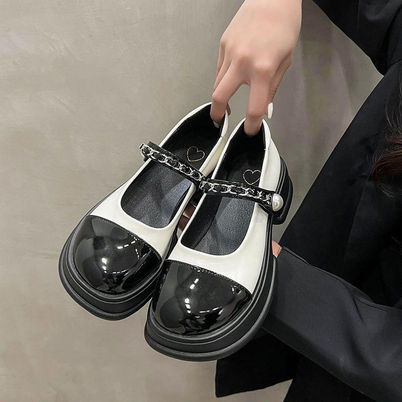 Thick-soled Mary Jane small leather shoes women's summer new one-word buckle round head French retro thick heel high heel single shoes