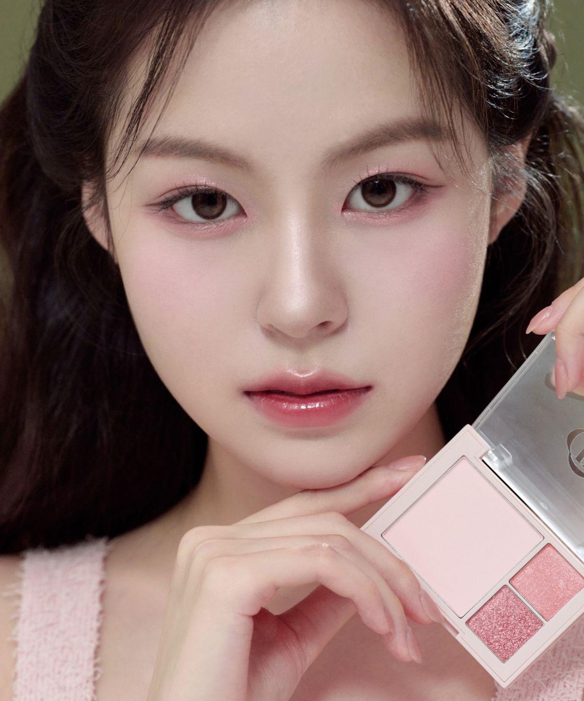 Cheek & Eye Multi-Use Palette 3 Colors 762 Pink Sha