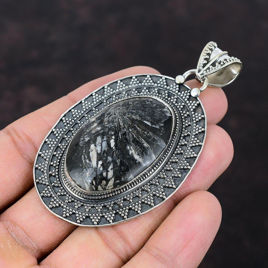 Krysantemumpendant Ädelstenshantverkspendant 925 Sterling Silver Pendant Krysantemumsmycken Vacker Vintagehänge Förlovningsgåva