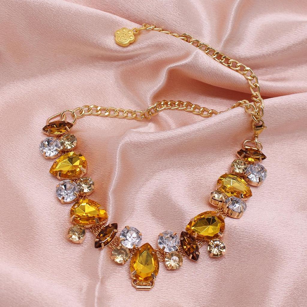 Princess Gem Pearl Necklace: Diamond Pet Collar for Cats and Dogs, Ideal for Weddings, Birthdays, and Photography.
