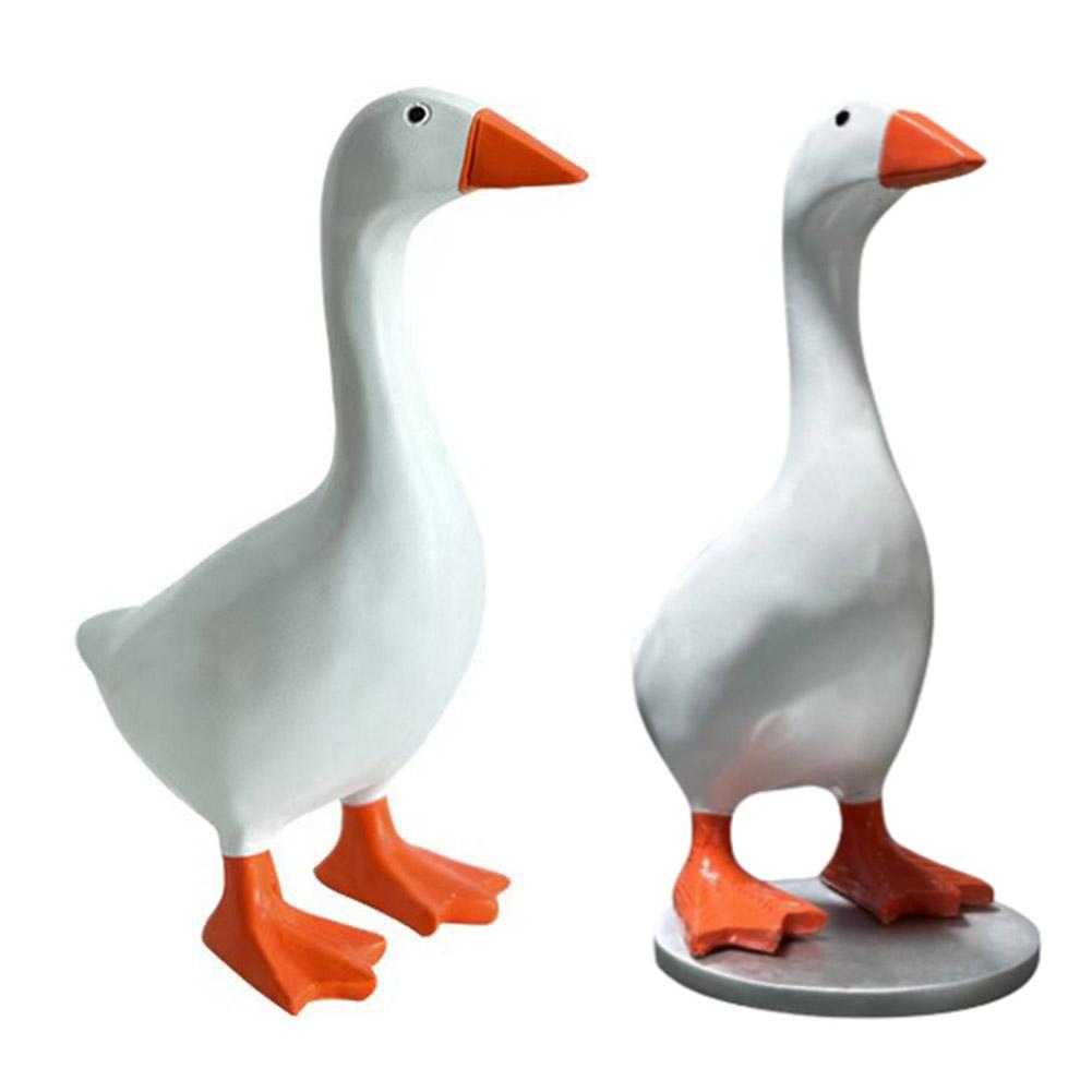 Cute Magnetic Goose Key Holder Resin Decorative Figurine Strong Magnet for Home Entryway Organizer Perfect Housewarming Gift