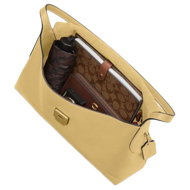 Coach Chelsea 36 Logo Lock Closure Leather Shoulder Bag Large Women shoulder bag Vanilla CDS62-B4VN