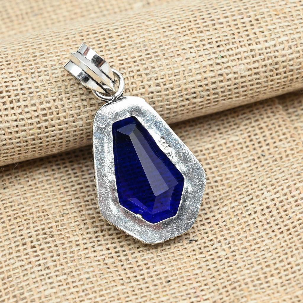 Blue Sapphire Gemstone Lab-Created Gemstone 925 Sterling Silver Jewelry Pendant