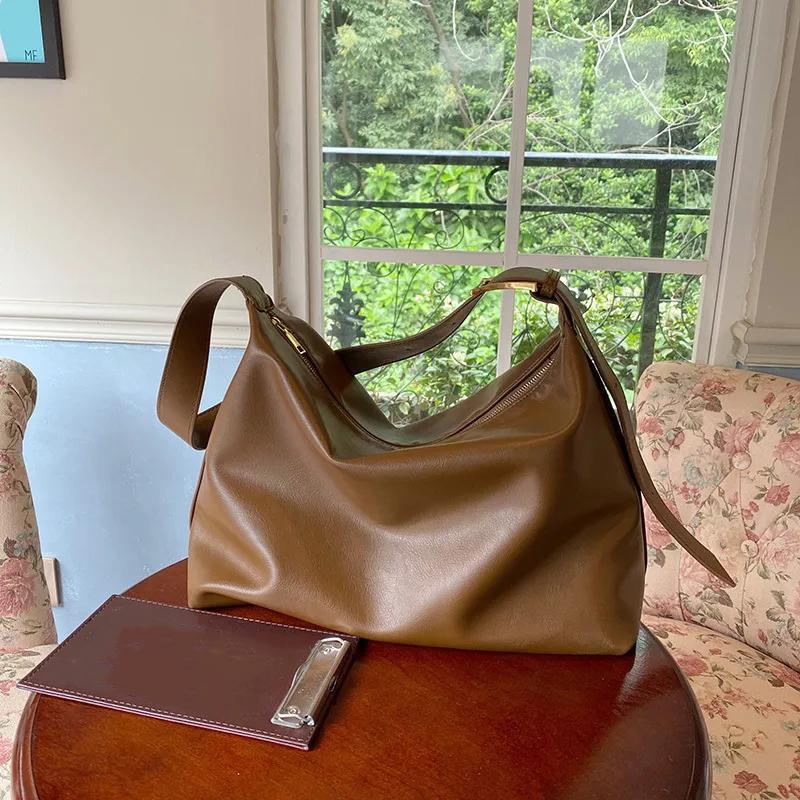 

WTEMPO Универсальные мягкие простые женские сумки на плечо в корейском стиле, однотонные повседневные сумки на плечо большой вместимости на молнии 31*15*23cm кофейный