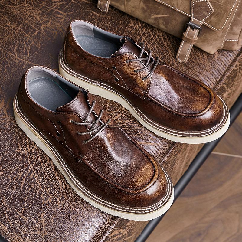 

Новые универсальные туфли с большим носком. Мужская рабочая обувь с низким верхом в британском стиле. Мужская модная обувь. Мужская обувь из мягкой кожи. Трендовая обувь Martin. 44 коричневый