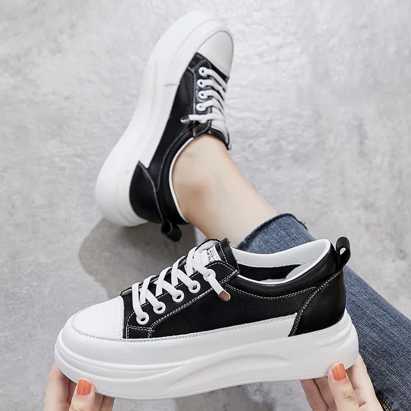 Trendy Korean Style Women's Casual Sporty Shoes Spring Autumn 2025 Fashionable Student Sneakers Breathable Sponge Cake Shoes