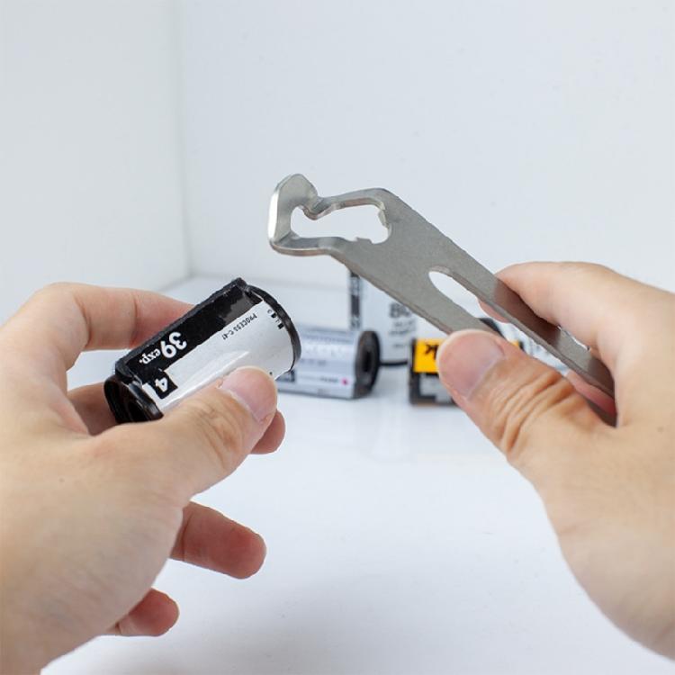 High Efficiency Stainless Steel Film Cassette Opener For 35mm Film Loading And Scratch Prevention Film Canister Opening