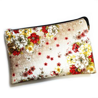 [BIZARRE TOYS] Sasanqua PU Enamel Clutch Bag with Floral Coating and Glossy Design