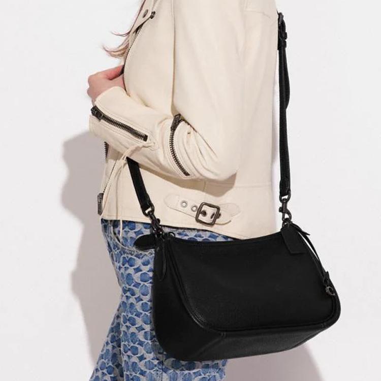 New COACH Cary Pebbled Leather Handbag, Shoulder Bag, Crossbody Bag Tubas Women's Black CC437-V5BLK