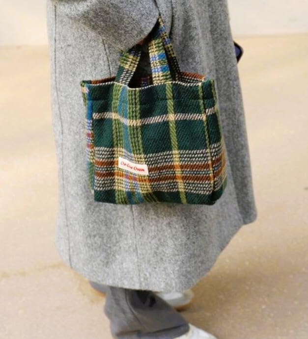 culmvale Checkered Tote Bag with Gusset and Interior Pocket, Stylish Canvas Design for Women, Girls, Adults, and Kids, Perfect for Commuting to