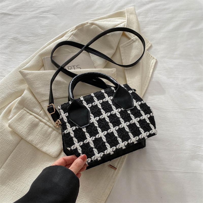 

Chic Stylish Crossbody Bag For Women In Black White And Plaid Design Perfect For Casual Commute Checkered Black