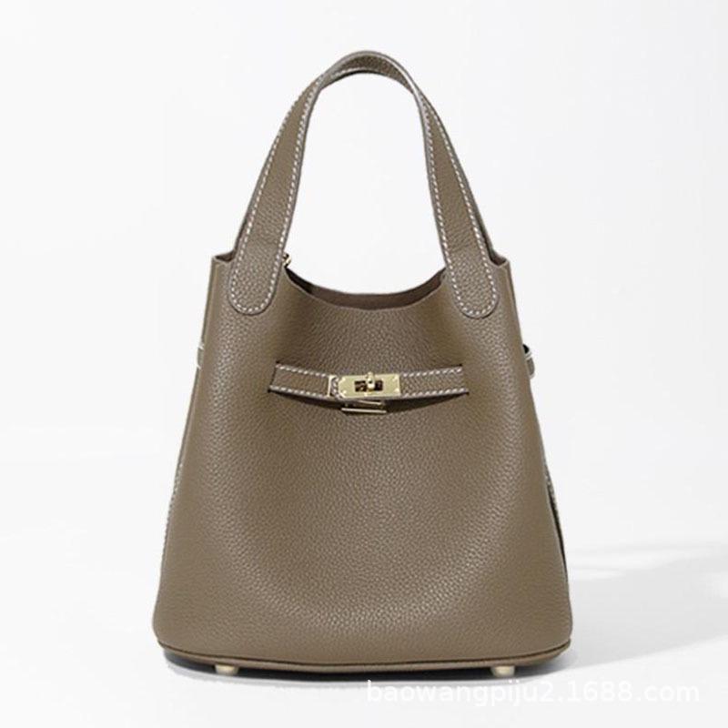 Bolsa de Hombro y Cruzada Sencilla para Mujer 2025 Verano Diseño Coreano de Nicho Bolso Cubo de Gama Alta