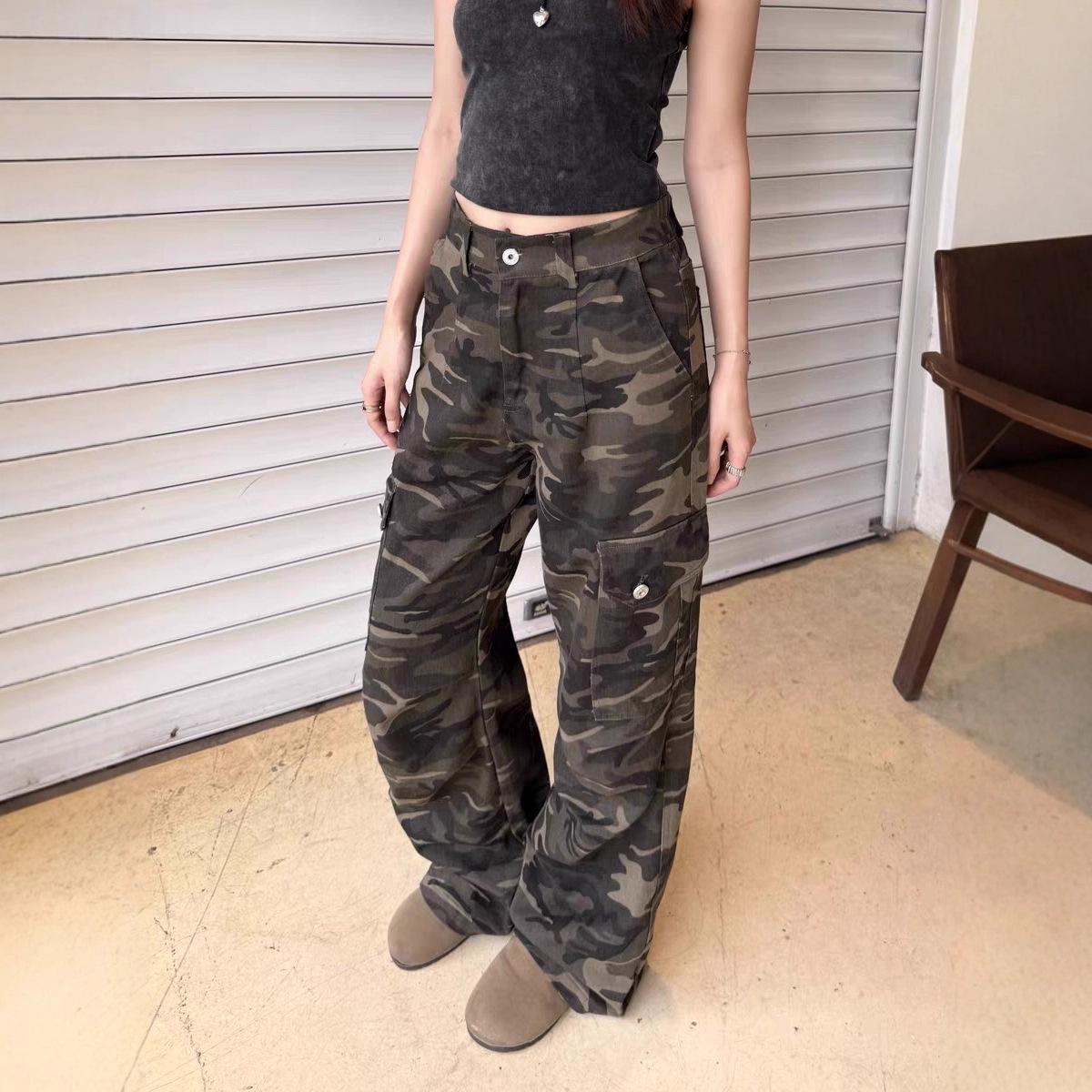 

Women s Retro Camouflage High-Waisted Wide-Leg Jeans with Multi-Pockets - Summer 2025 Collection Small камуфляжный