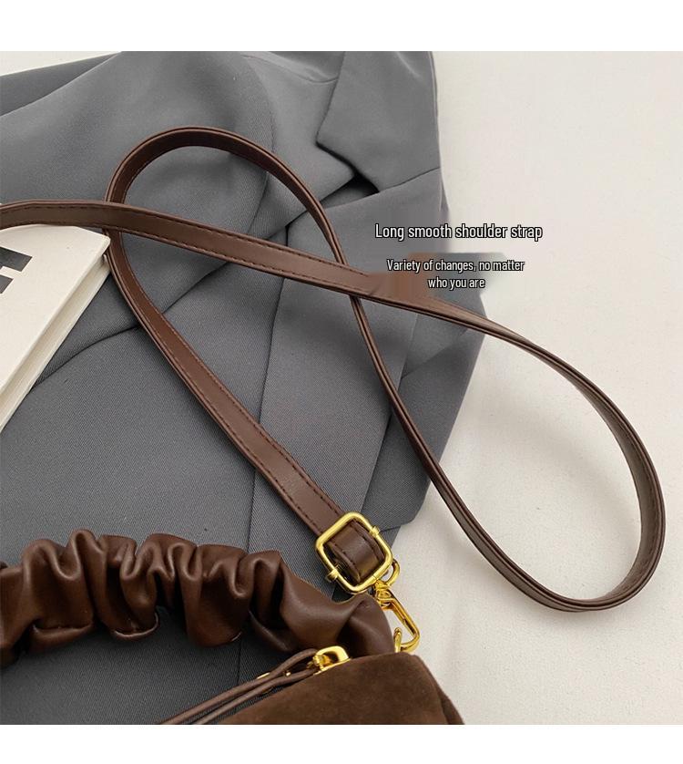 Meilaide Suede Pillow Bag: 2024 Autumn/Winter Versatile Crossbody for Commute, Large Capacity, Single Shoulder Wear.