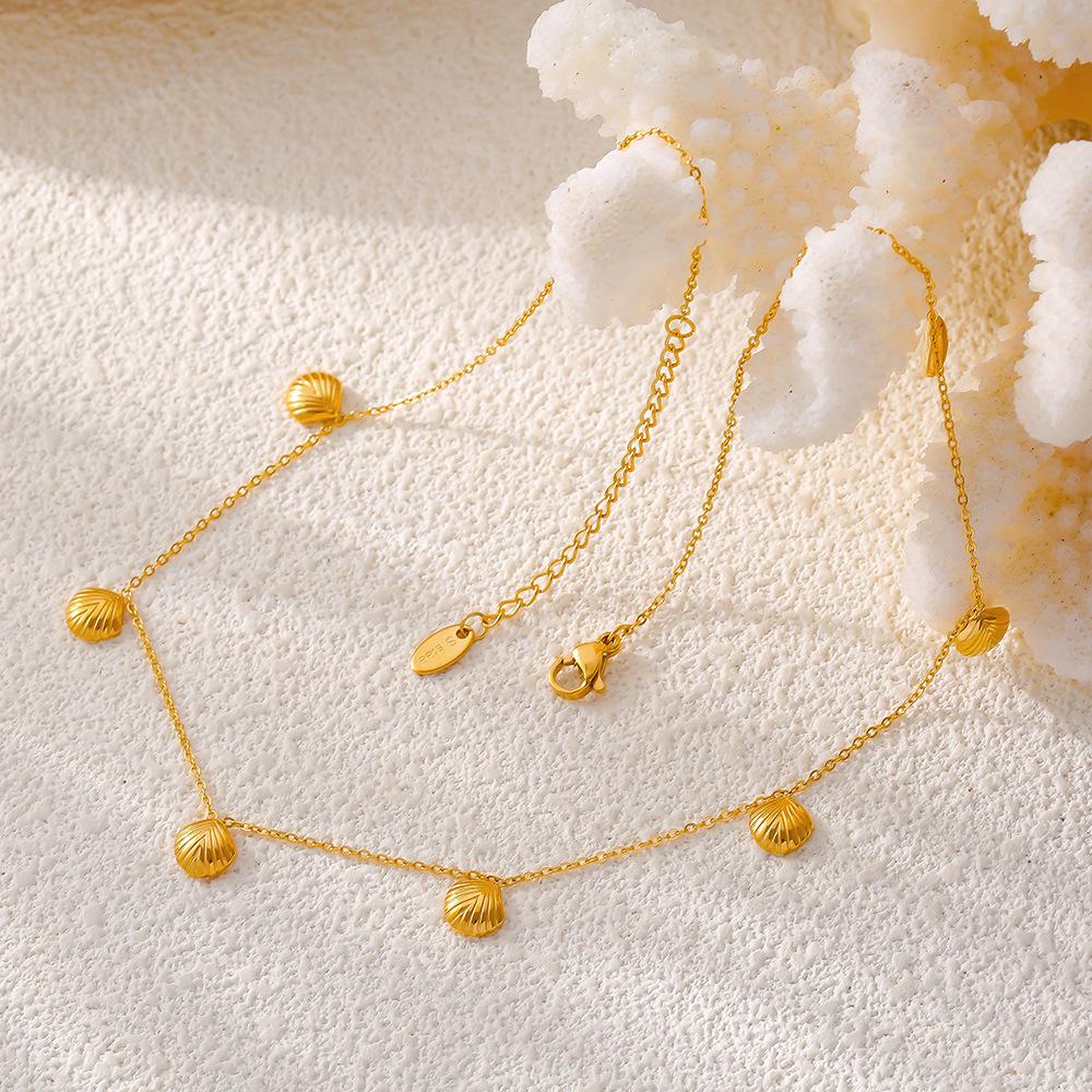 18K Gold Plated Titanium Baroque Geometric Scallop Pendant Necklace for Women - Personality Temperament Clavicle Chain Jewelry