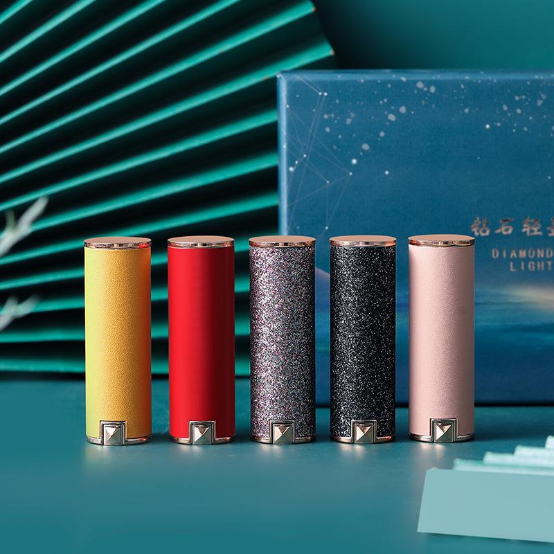 

Набор резных помад, матовая, не выцветающая подарочная коробка