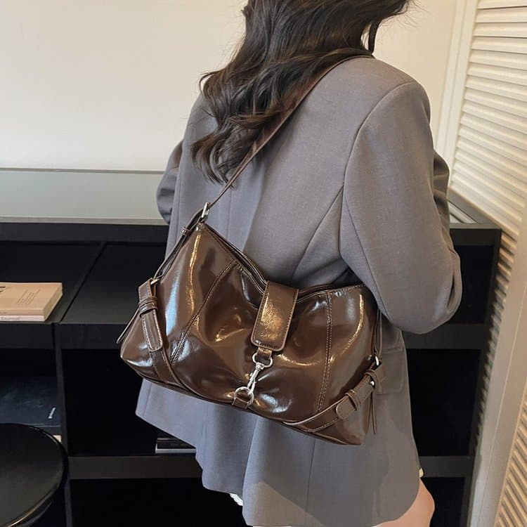 Glossy patent leather underarm bag women's shoulder messenger bag