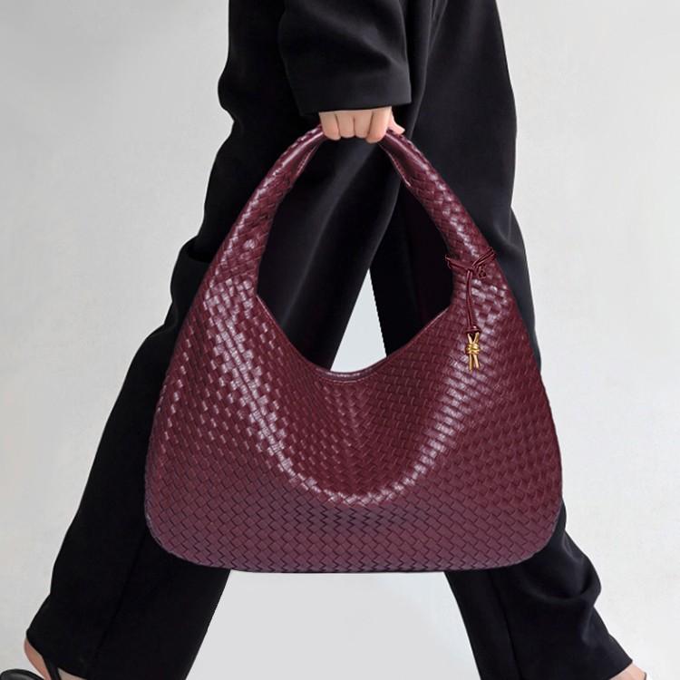 Hand-Woven Retro Single Shoulder Underarm Women'S Bag Fashion Trend Portable Oblique Span Women'S Bag