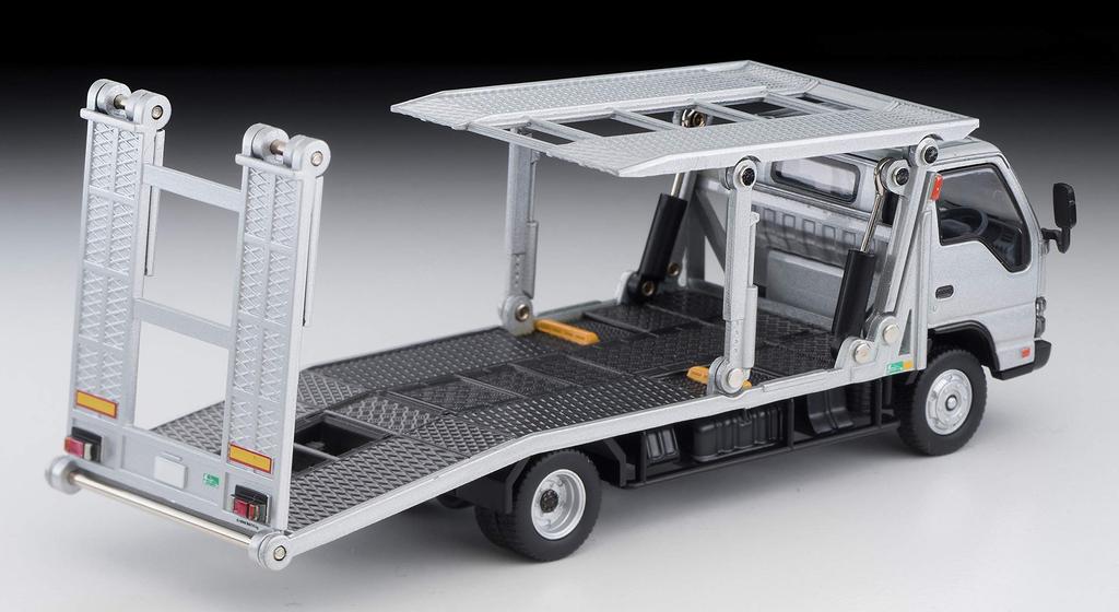 Tomica Limited Vintage Neo Nissan Atlas H42 Hanamidai Auto Safety Loader Big Wide Silver Finished Product 302292 1/64 LV-N221a