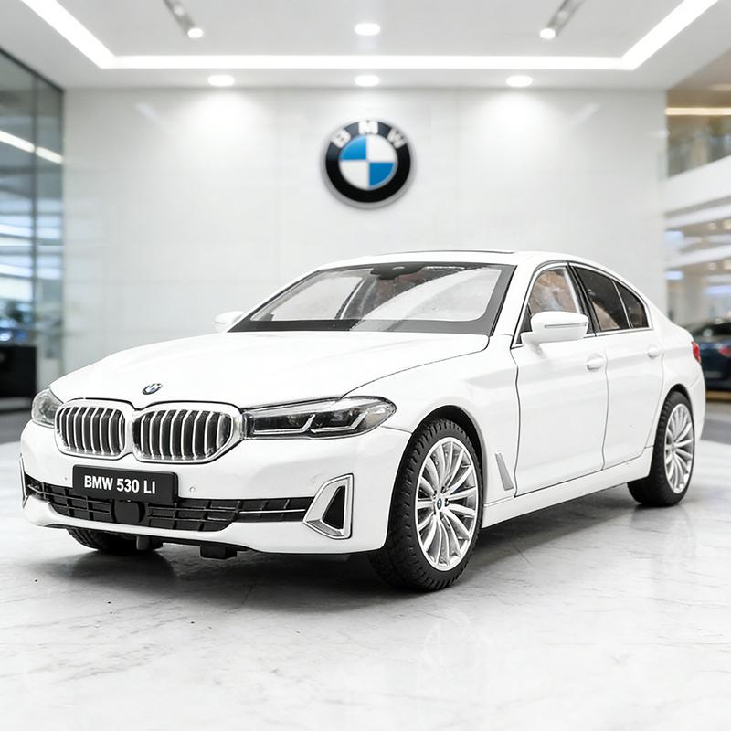 

1:24 BMW 530 530LI Alloy Car Model Sound and Light Pull Back Children s Toy Collectibles Birthday Gift белый