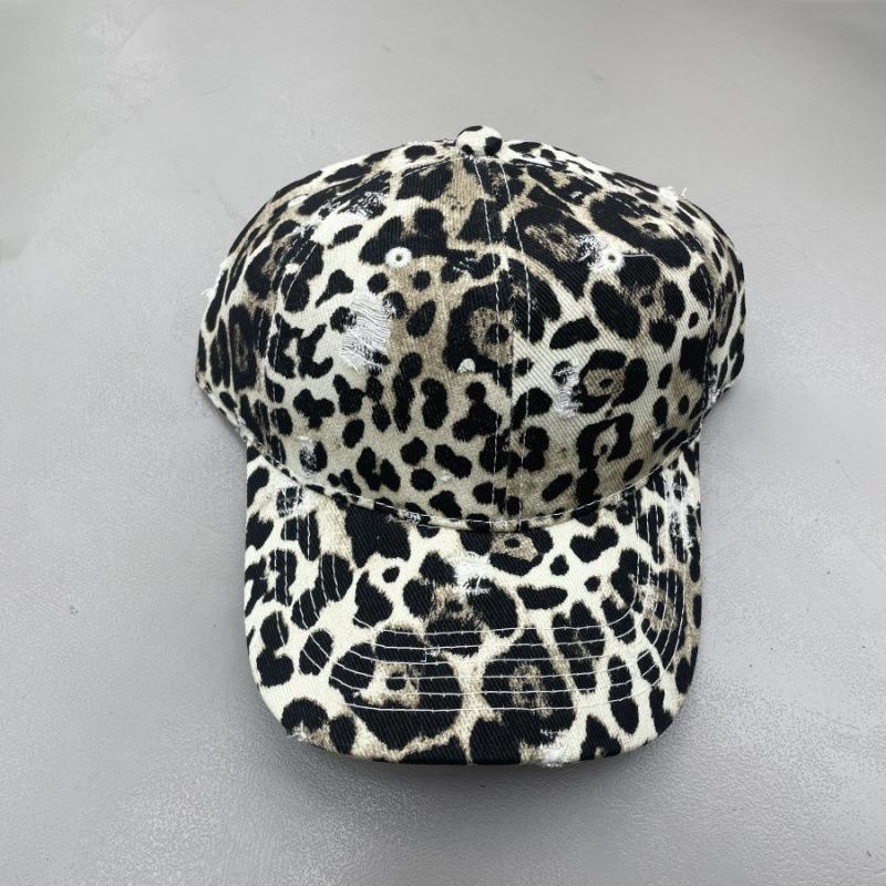 

Old ripped casual cap showing face small Korean version Y2K leopard print baseball cap female couple sun hat male One size