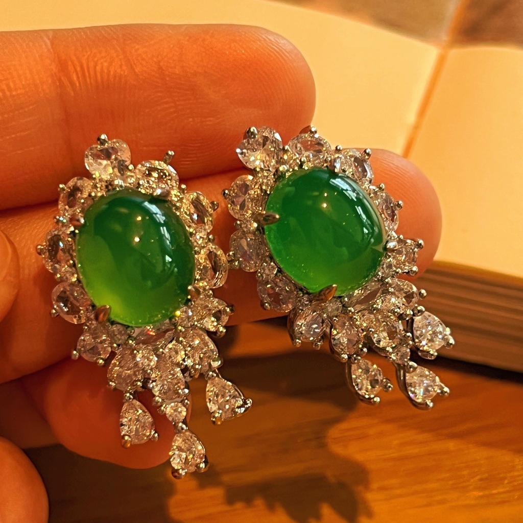 Full Green, Yang Green, Natural Agate Green Chalcedony Earrings, Women'S Opening Is Slightly Inlaid, And The Real Shot Is Fidelity.