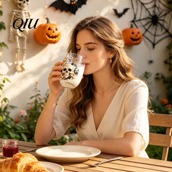 Totenkopf Design Dekorative Tasse Halloween Handwerkskunst Glaswaren, Fledermaus/Zaubererhut/Vogelscheuche/Krähe Handbemalter Kelch, 420ml Bleifreies Transparentes Glas