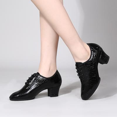 Damskie buty do tańca Buty do tańca kwadratowego Buty do tańca towarzyskiego Taniec marynarski Buty do tańca latynoamerykańskiego Buty do tańca współczesnego