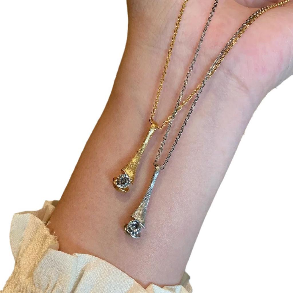 Vintage Brushed Calla Lily Flower Single Diamond Devil'S Eye Pendant Light Luxury Small Waist Perfume Bottle High Carbon Diamond Chain