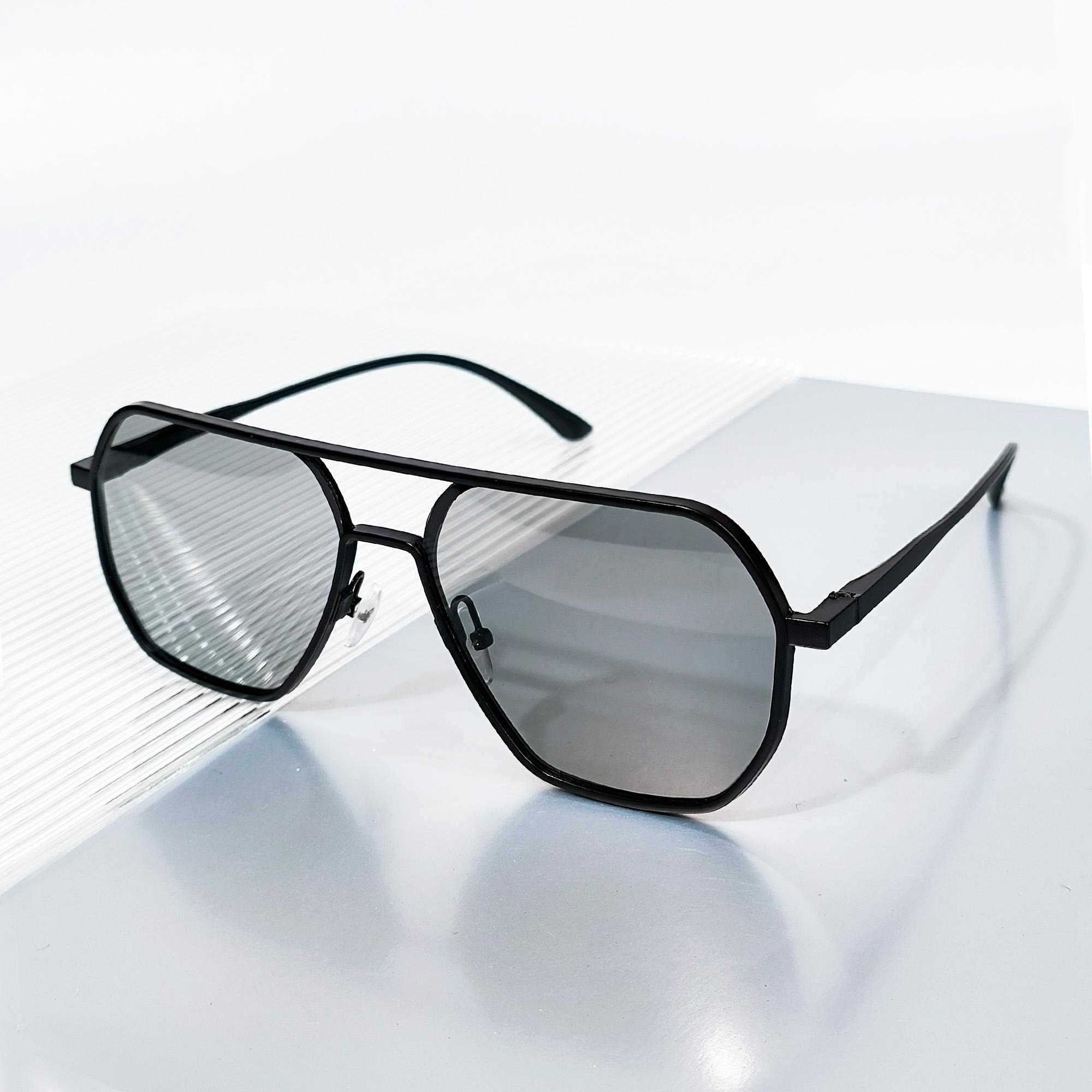 

Sunglasses suitable for ladies Men Aviator Metal Mirror night vison driving modern glasses Square Sun Glasses suitable for daily wear