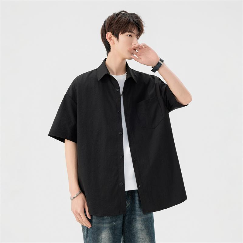 

Shirt men s short-sleeved shirt T-shirt youth solid color Japanese Hong Kong style lapel top breathable sweat-absorbent loose versatile shirt M чорний