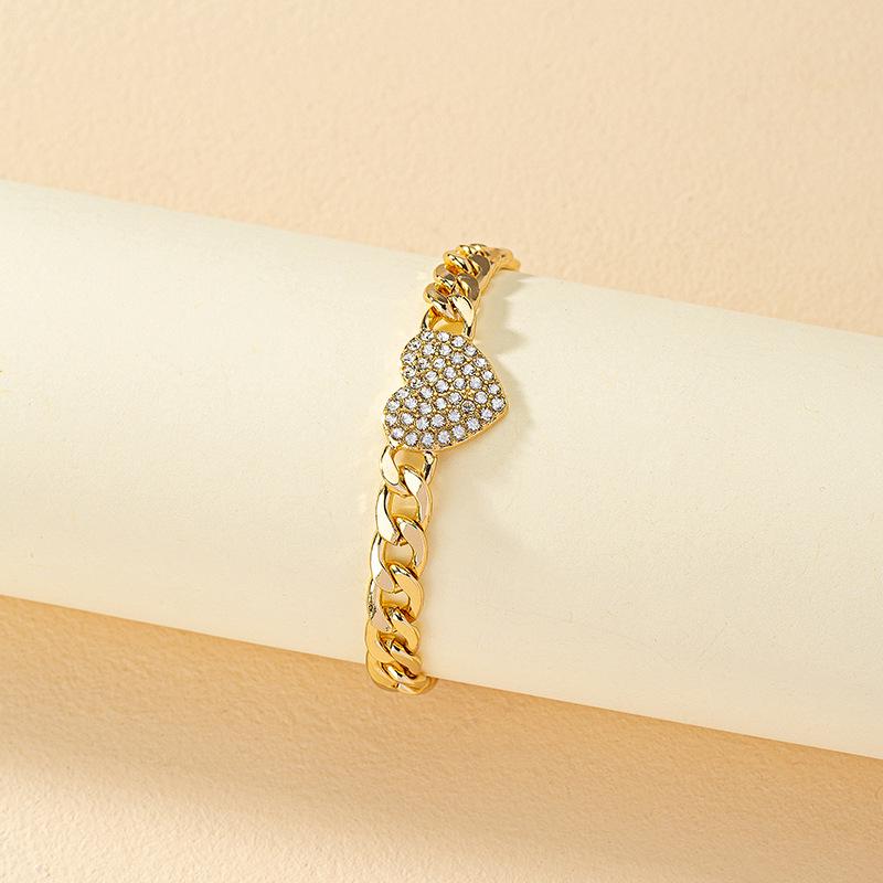 

Korean Celebrity Diamond-Heart Bracelet: Trendy Beaded Jewelry for Women