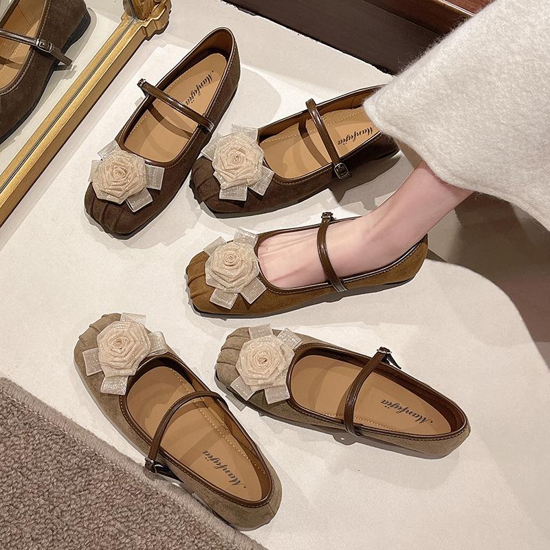 Gentle fairy wind single shoes female 2025 spring and autumn new French new Chinese style elegant flower shallow mouth Mary Jane women's shoes