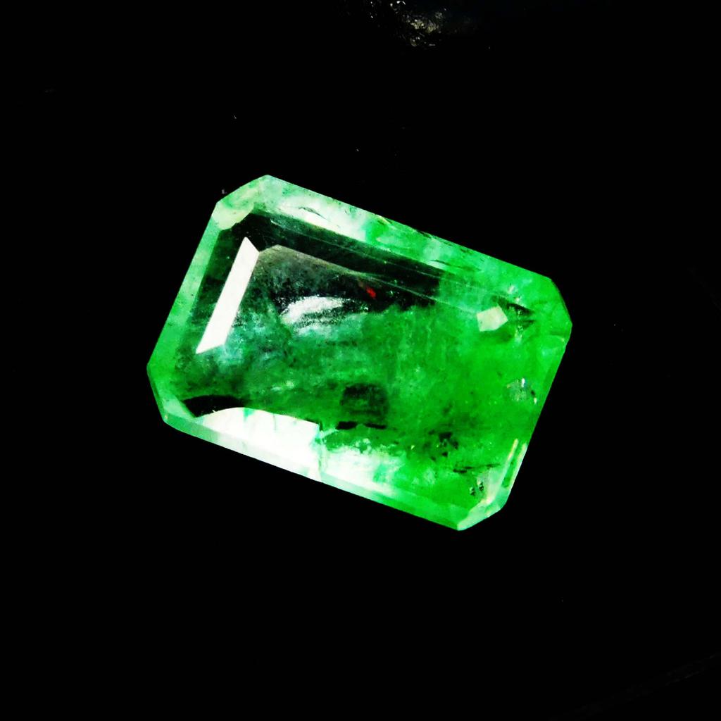 3 Ct Certified Emerald Shape Loose Gemstone Natural Green Colombian Emerald A-3206