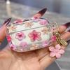 Funda Protectora Transparente de Flor de Cerezo para Apple AirPods 4