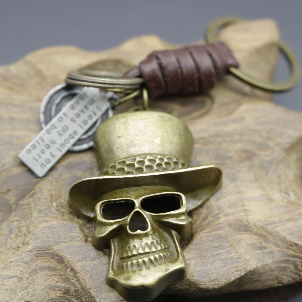 Retro Bronze Skull Hat Pendant Keychain