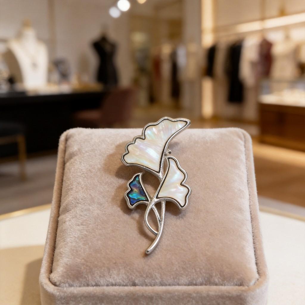 Alloy Shell Leaf Shape Brooch Pendant With Two Way Function For Fashion Accessories