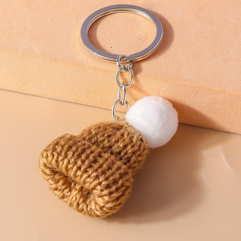 Cute Hand Knitted Christmas Hat Keychain Crochet Key Ring Pendants for Women Girls Handbag Decor DIY Jewelry Gift