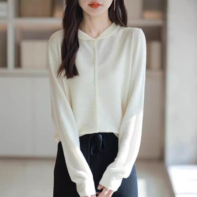 Doll collar pullover long-sleeved knitted sweater loose casual age-reducing women's fashion fake cardigan lapel collar multi-button top