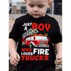 Europäische Größen Kinder Sommer Jungen Trendiges T-Shirt Mit Dem Spruch 'Nur Ein Junge, Der Feuerwehrautos Liebt' Mit Einer Coolen Feuerwehrauto-Grafik, Perfekt