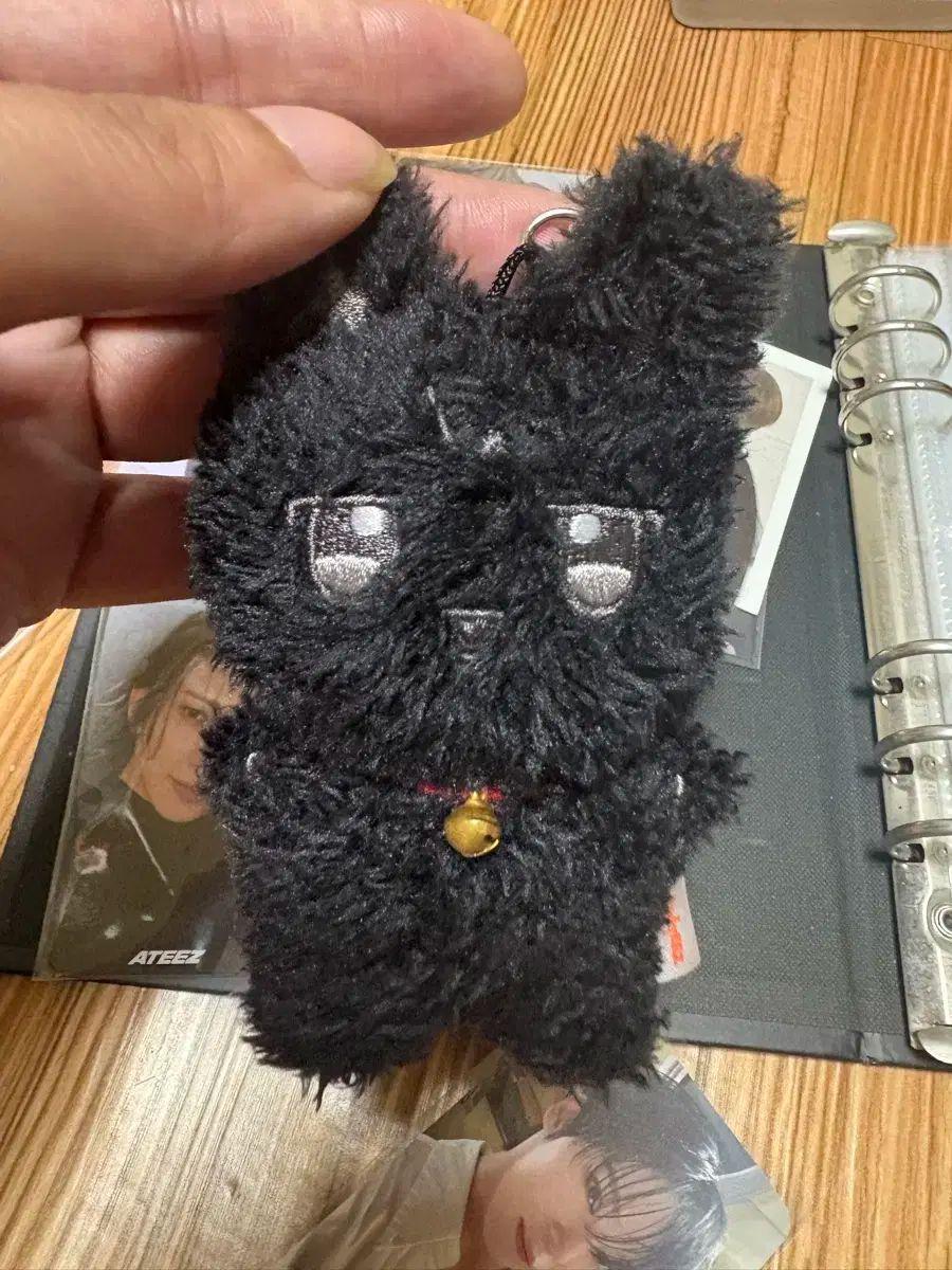 

[Б/У] Аниме-футболка ATEEZ, Загадочный мини, «ЮЮ»