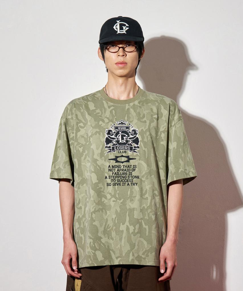 Lujeoseukeulleob Varsity Logo Short Sleeve T-Shirt Camo