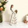 Yousheng Desktop Ornament Three-Dimensional Texture Mother-Daughter Embrace Symbolizing Family Ties Synthetic Resin Hug