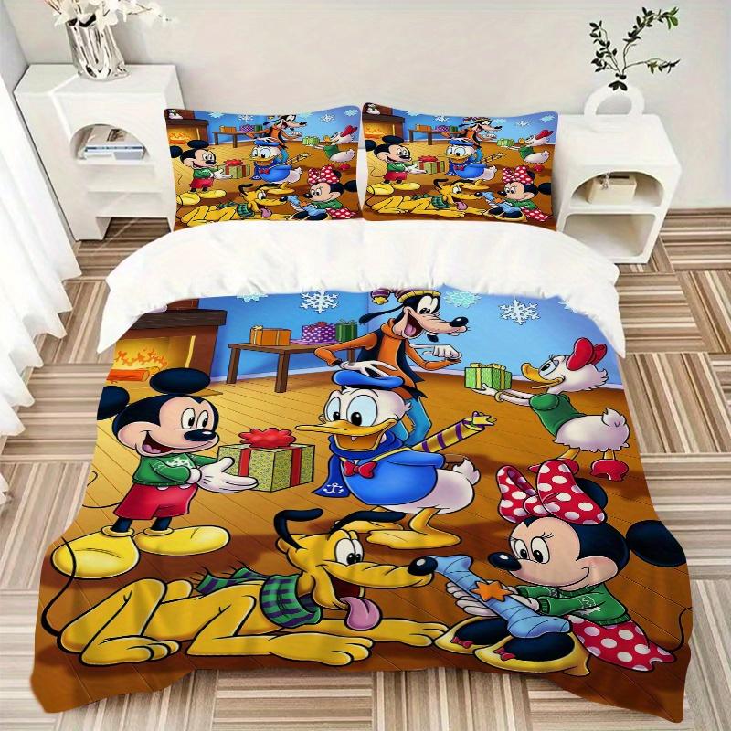 3pcs Merry Christmas Mickey and Friends Bedding Set - 1 Soft Quilt Cover + 2 Pillowcases, Machine Washable - Suitable for All Seasons, Perfect Gi