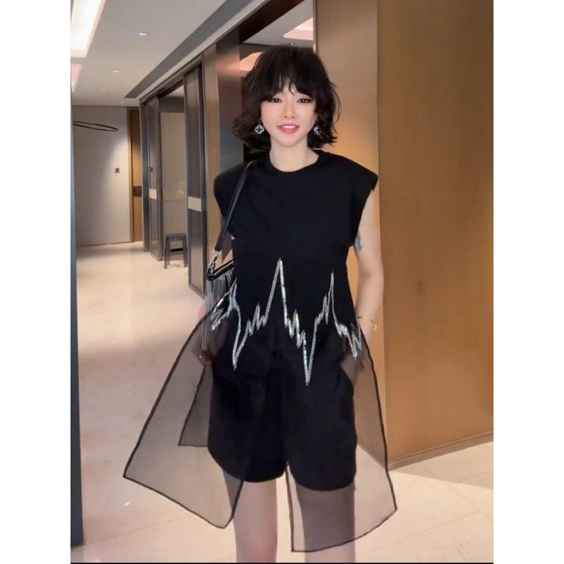 

Европейские товары Мода Средней длины Имитация двух частей Без рукавов Сетчатая лоскутная футболка Женская 2025 Новый дизайн Раздельный топ Black Tops S