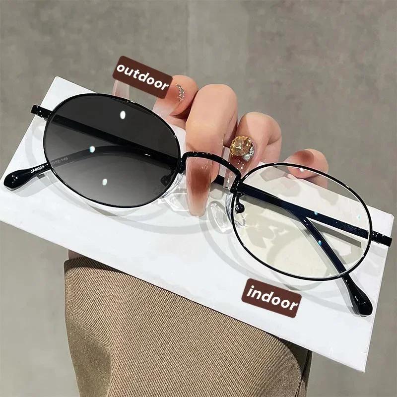 New Retro Oval Photochromic Women'S Myopia Glasses Ultra Light Neutral Luxurious Gray To Tea Lenses Anti Blue Light Glasses