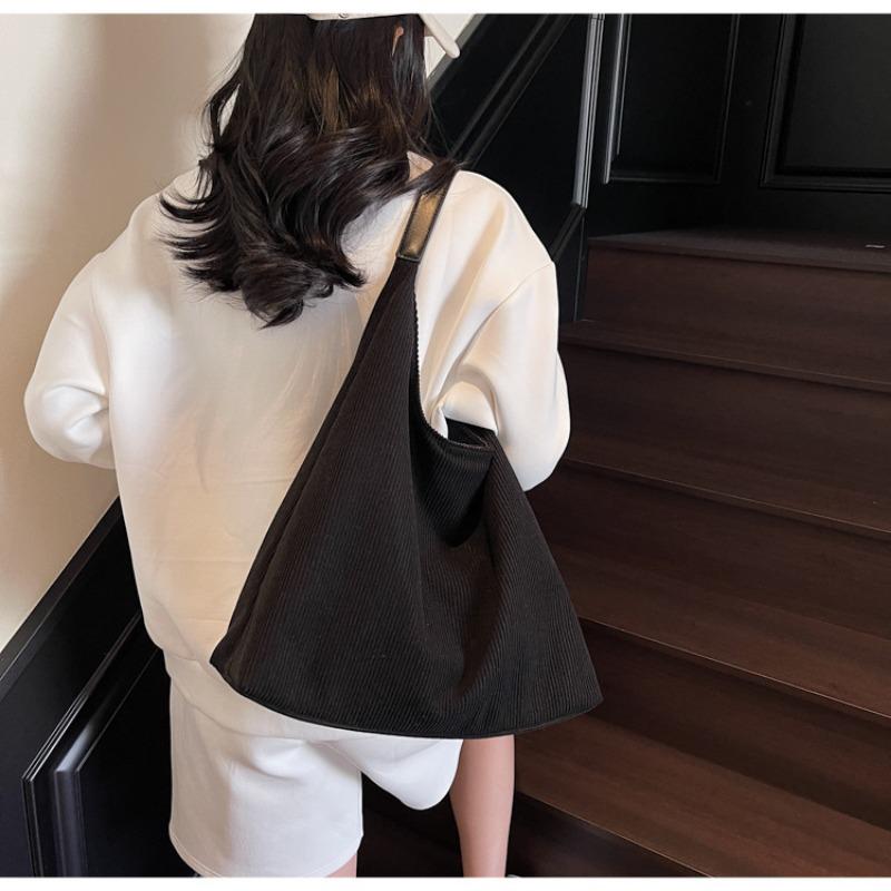 New simple and large-capacity commuter bag lazy and casual shoulder tote bag light and durable versatile shoulder bag