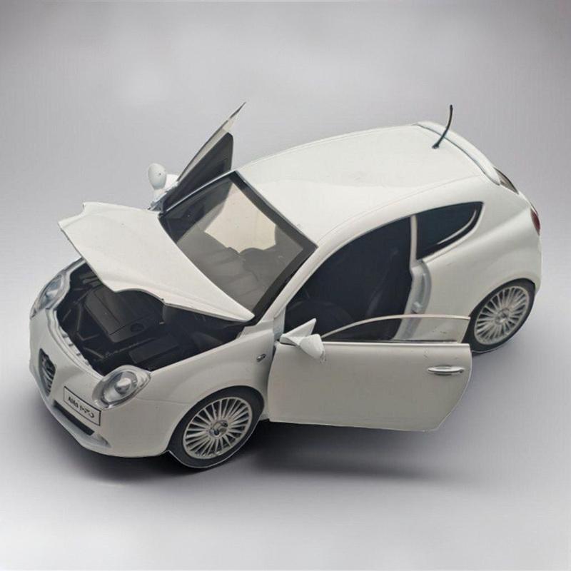 1:24 Alfa Romeo MITO SUV Leichtmetall Sportwagen Modell Druckguss Metall Rennwagen Fahrzeuge Modell Hohe Simulation Sammlung Kinderspielzeug Geschenk