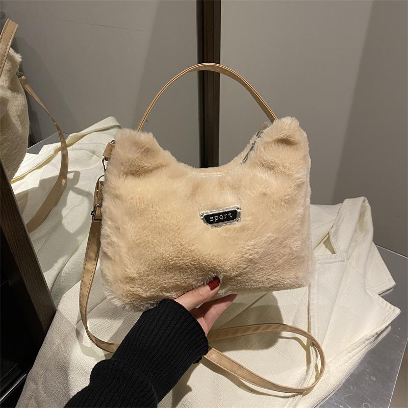 Women's bag autumn and winter cute plush handbag 2025 new foreign style versatile underarm bag niche design messenger bag